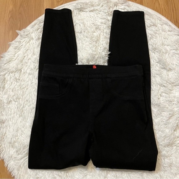 SPANX Jean-Ish High Waisted Ankle Leggings in Black - Picture 3 of 10